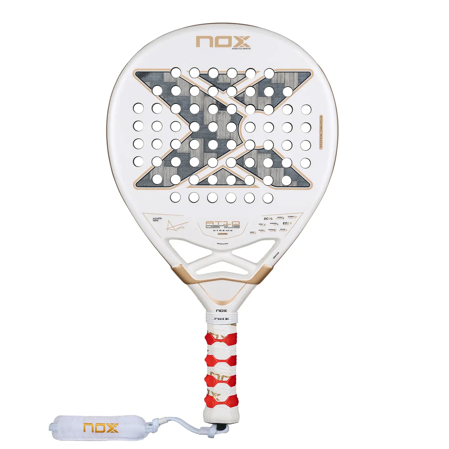 Vooraanzicht Nox AT10 12K Alum Xtrem 2026 padelracket – Agustín Tapia Edition met 12K Alum Xtrem Carbon, HR3 Black EVA-kern en Dual Spin-afwerking.