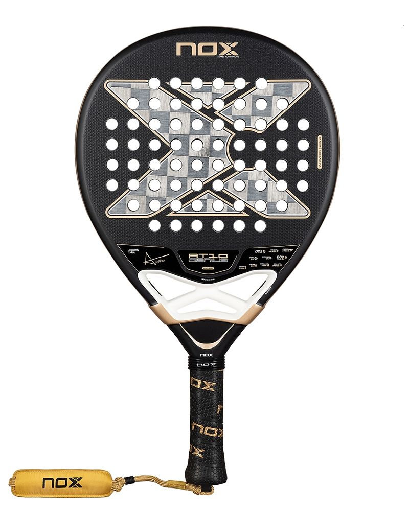 Vooraanzicht Nox AT10 Genius 18K Alum 2026 – Agustín Tapia Edition. Traanvormig padelracket met 18K Aluminized Carbon en Dual Spin-afwerking voor kracht en controle.