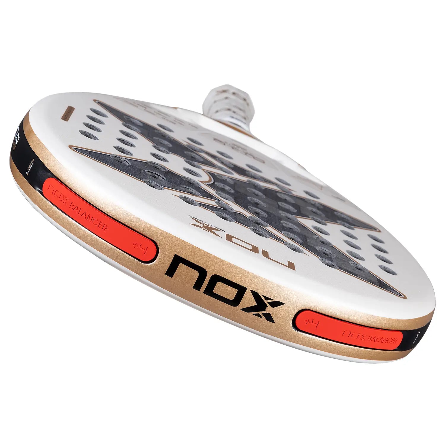 Bovenaanzicht Nox AT10 12K Alum Xtrem 2026 padelracket – Agustín Tapia Edition met 12K Alum Xtrem Carbon, HR3 Black EVA-kern en Dual Spin-afwerking.