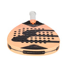Bovenaanzicht licht organje padel racket Bullpadel Vertex 05 2027 Woman met zwart Bullpadel logo op het slagoppervlak.